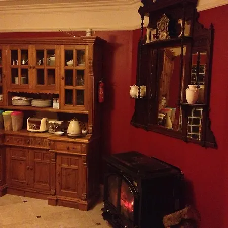 Gartland House Bed & Breakfast *